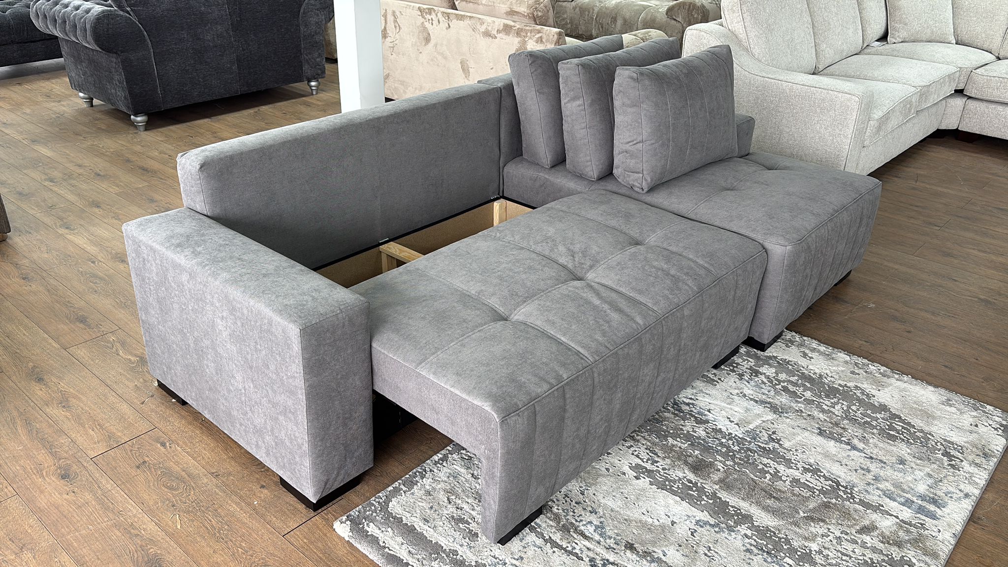 sofa 3