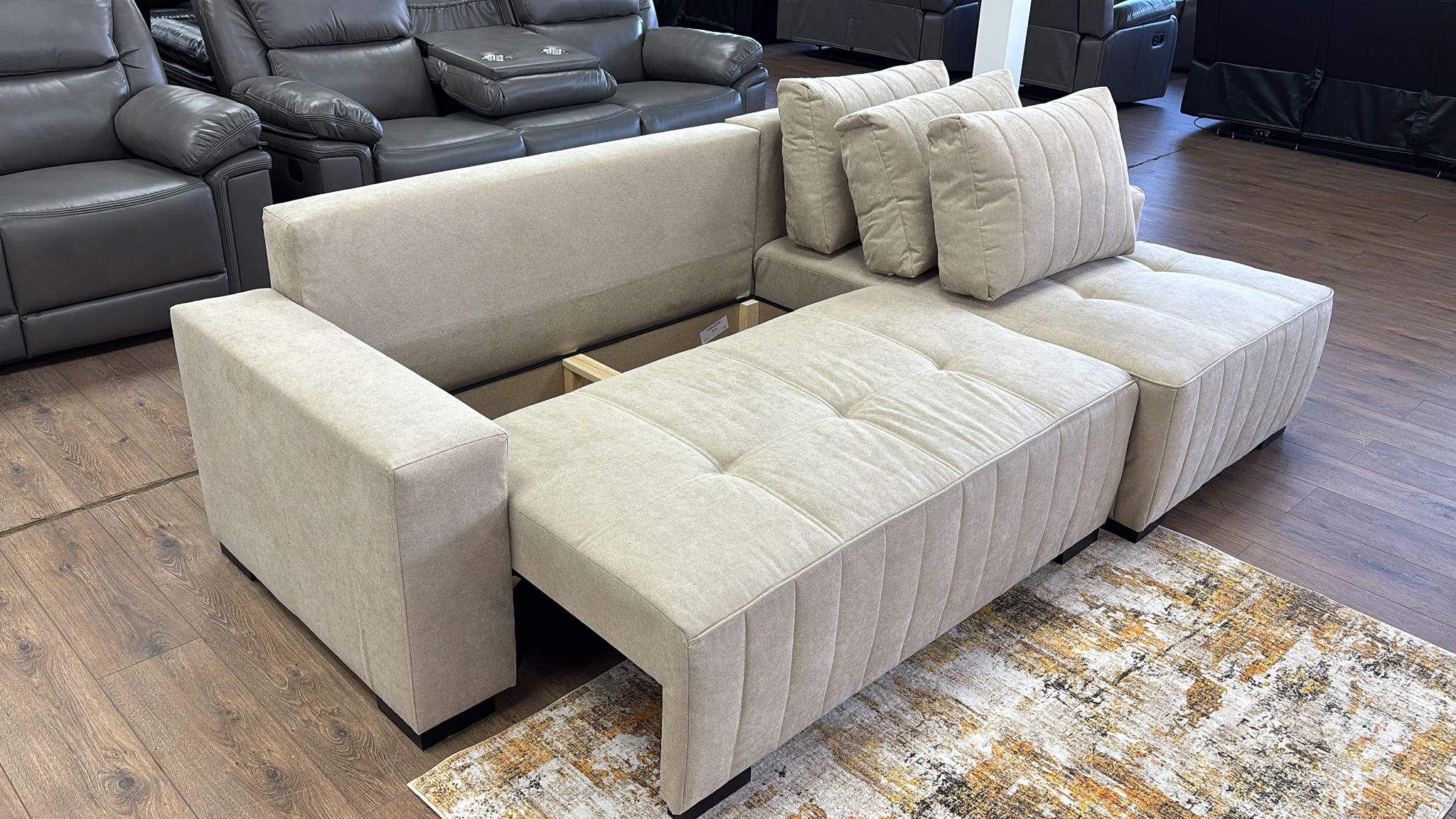 sofa 2